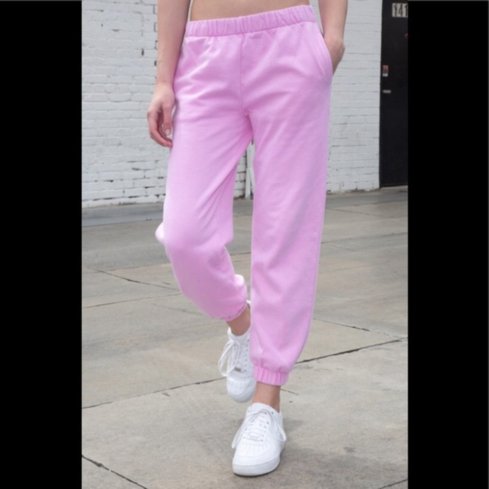 Brandy Melville Bubblegum pink Rosas